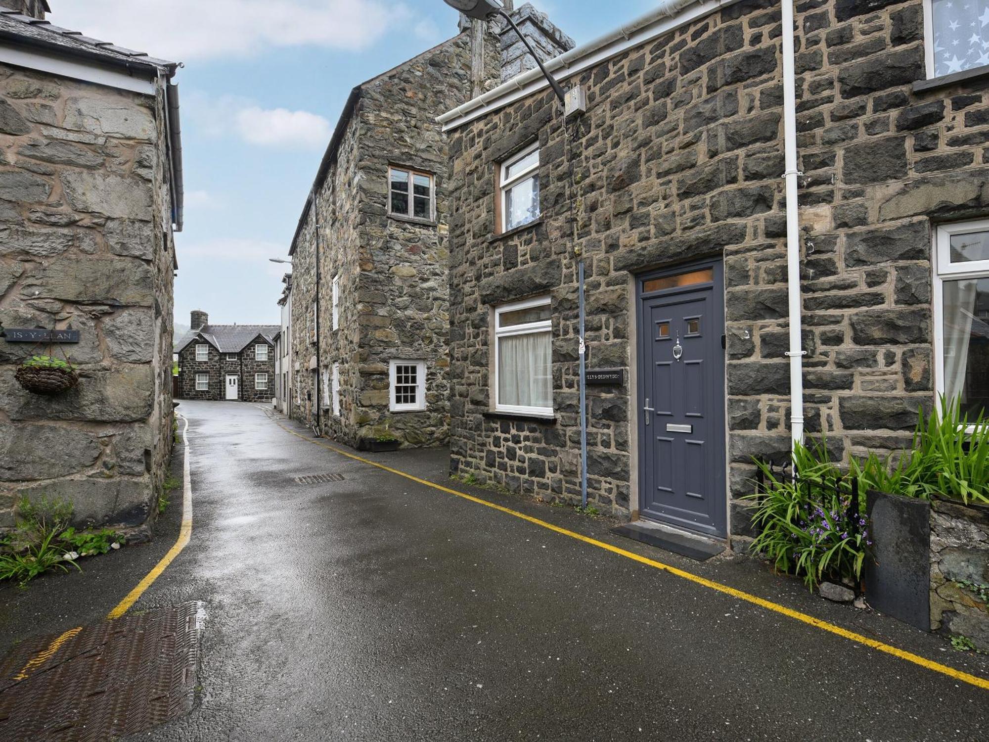 Llys Dedwydd Villa Dolgellau Eksteriør billede