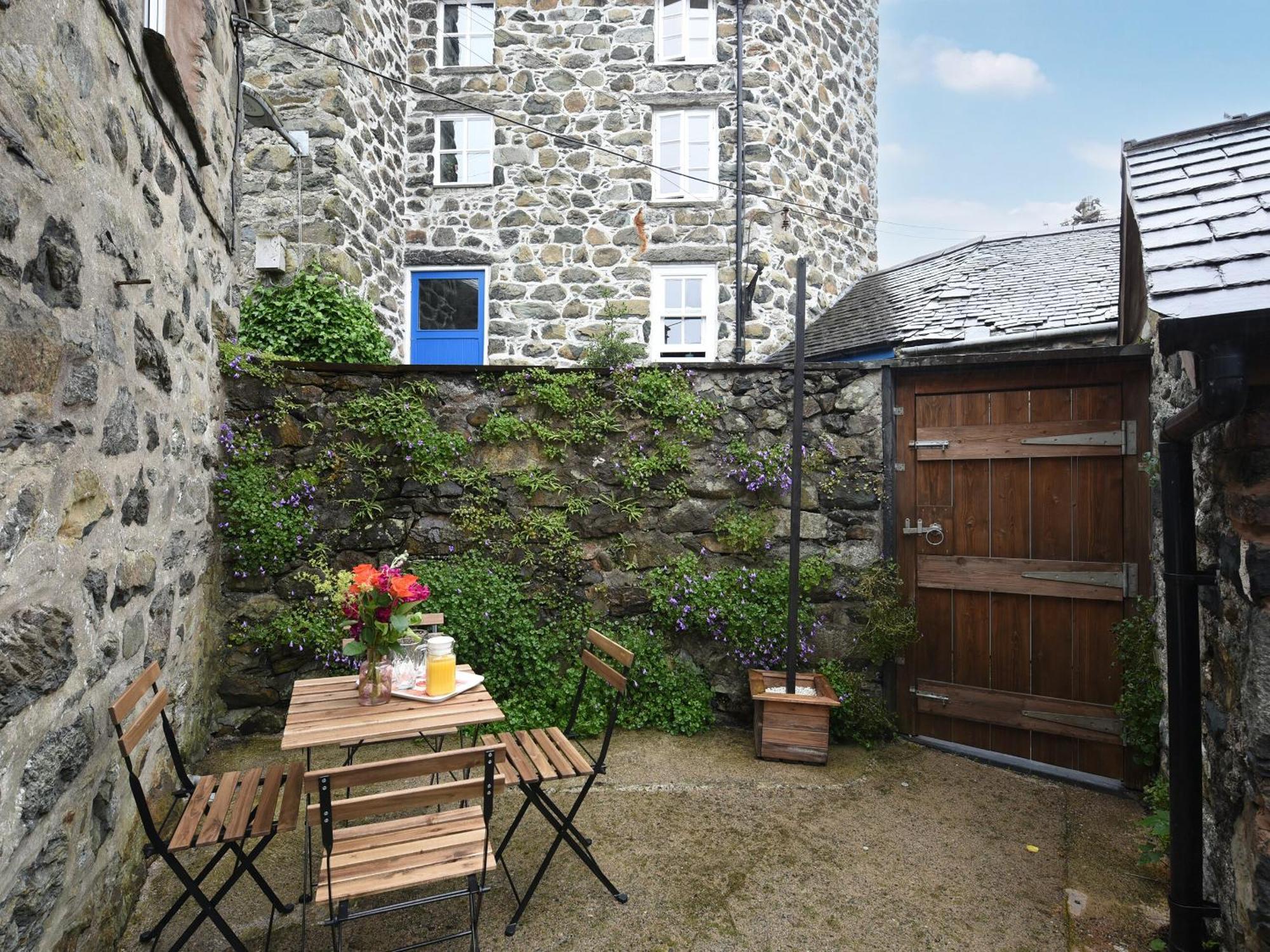 Llys Dedwydd Villa Dolgellau Eksteriør billede